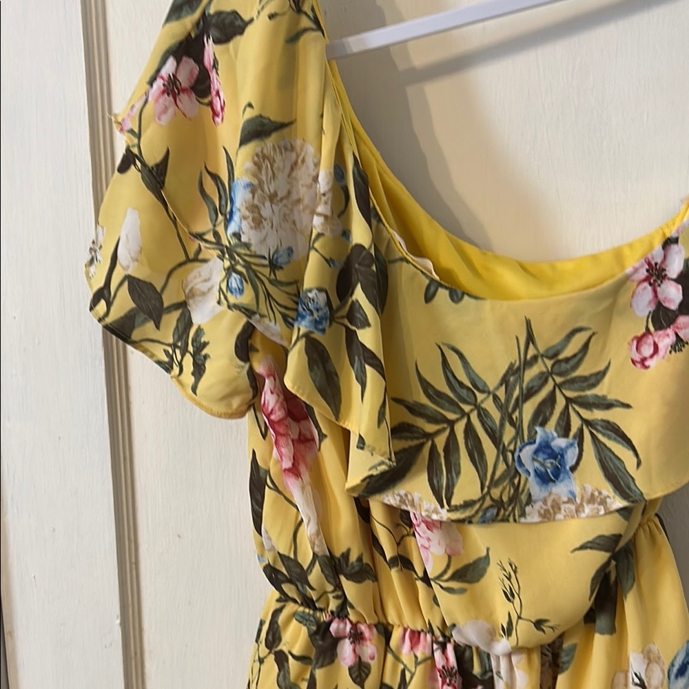 Everly Yellow Floral Ruffle Romper - Picture 4 of 9